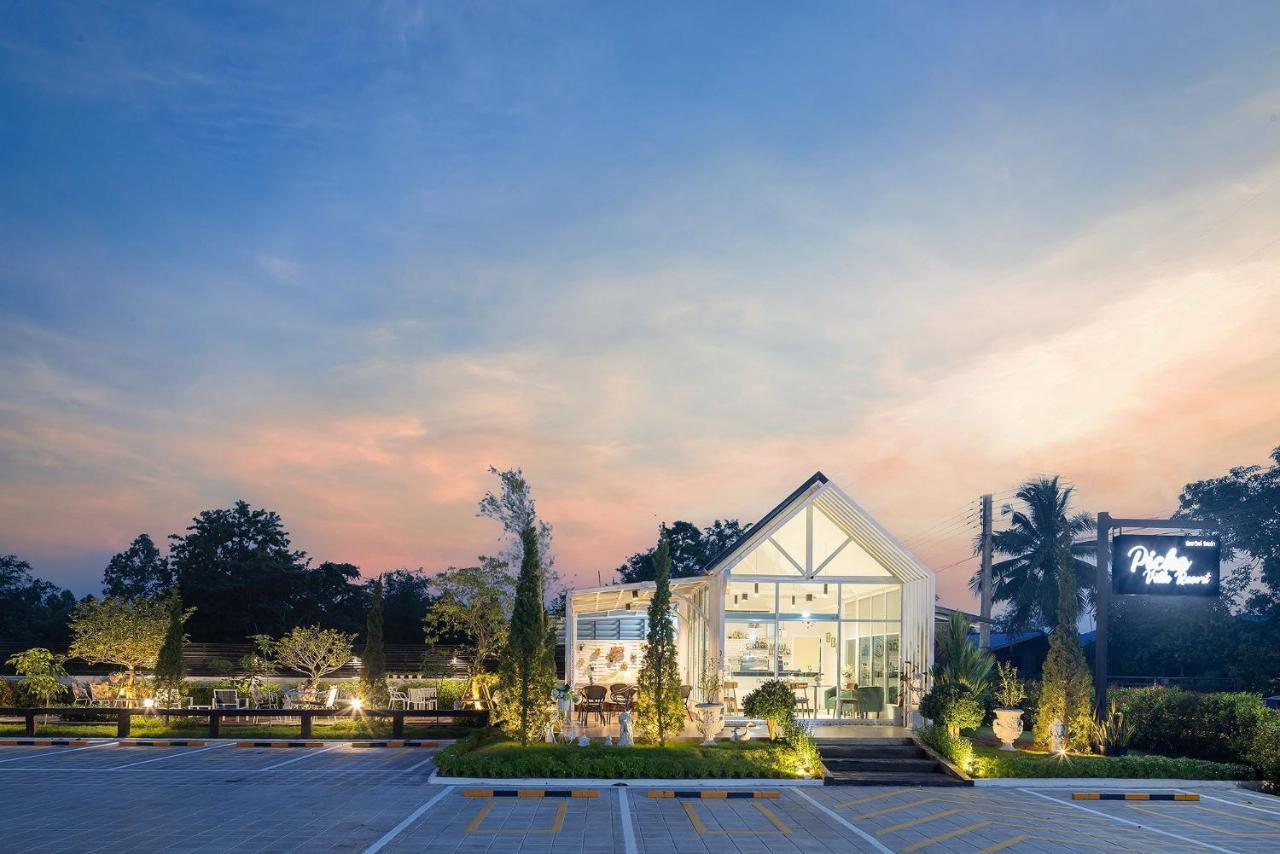 Picha Ville Resort Watthana Nakhon Esterno foto